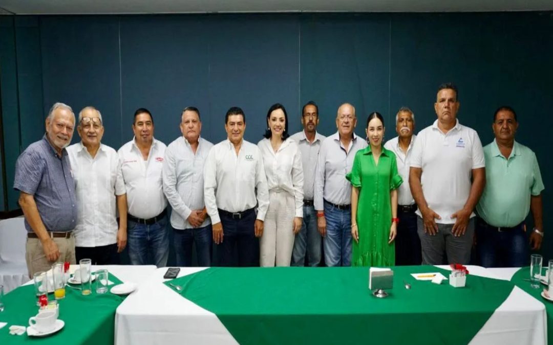 ”Vamos a unir esfuerzos por Lázaro Cárdenas”: Adriana Hernández tras reunión con empresarios de la región