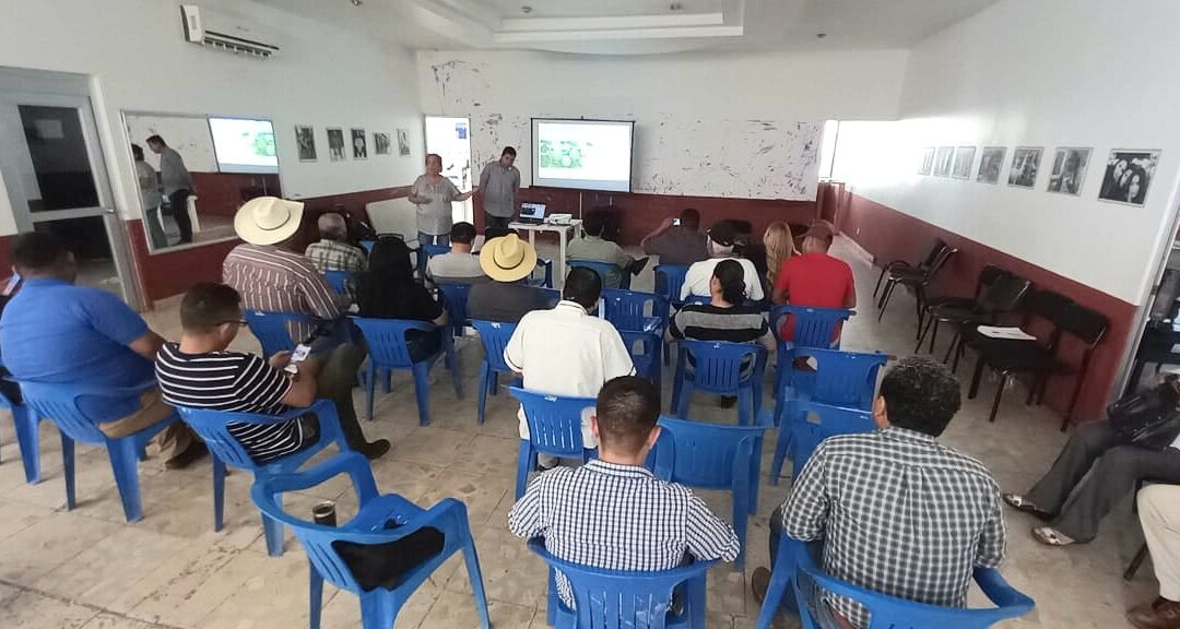 Participa Sader en talleres para mejorar suelos en el cultivo del limón