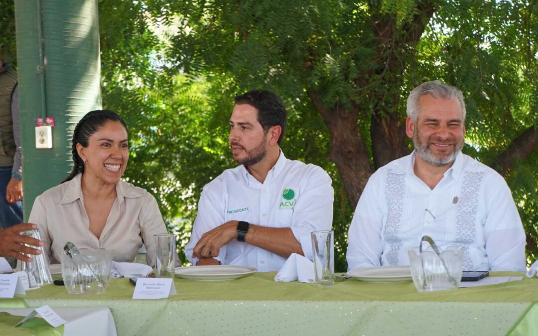 Fanny Arreola, felicita a la Asociación de Citricultores del Valle de Apatzingán, por su 15 Aniversario