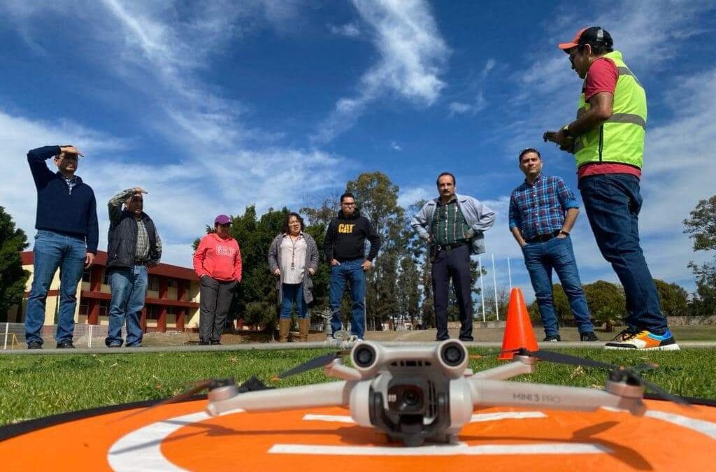 Escuela de drones del Cecytem cumple un año como la única en su tipo