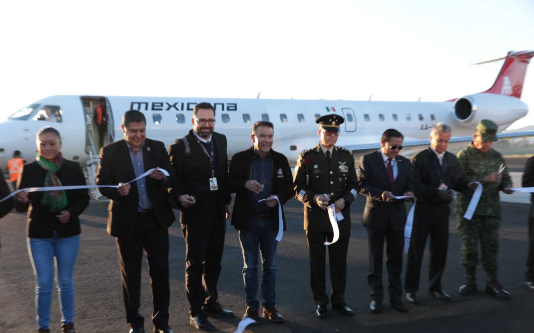Aterriza en Uruapan el primer vuelo de Mexicana