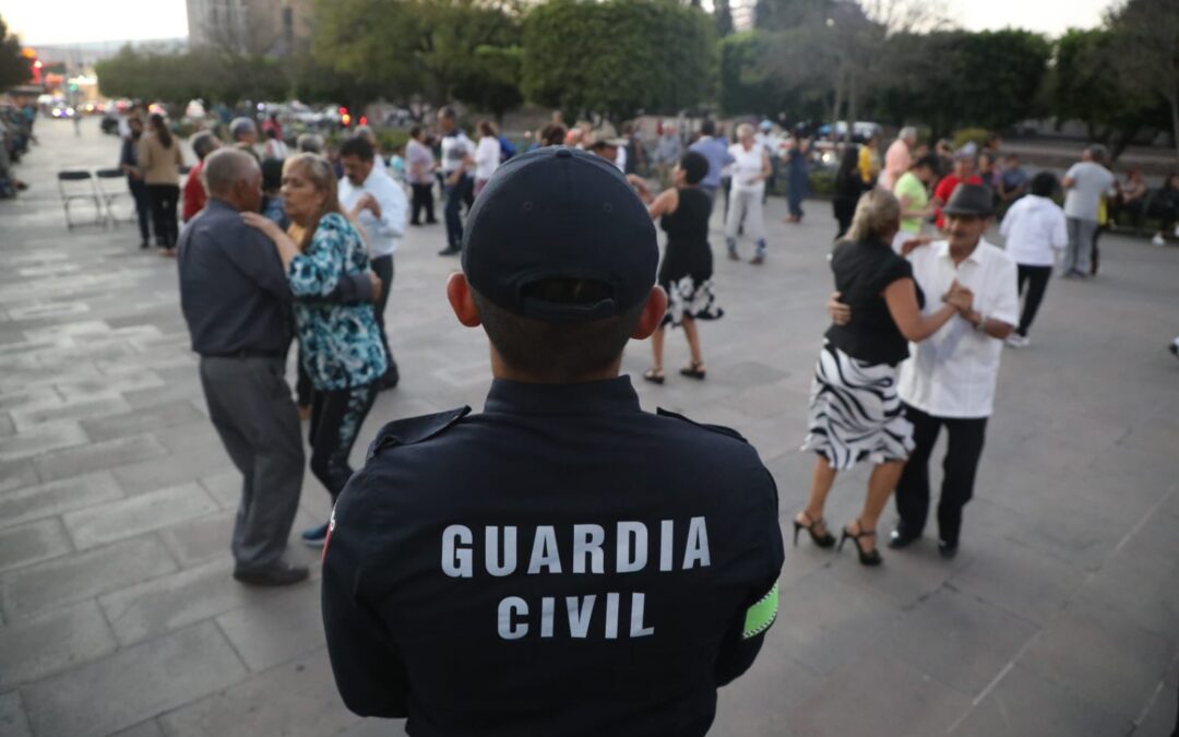 Guardia Civil brinda asistencia a turistas en inglés y Lengua de Señas Mexicana