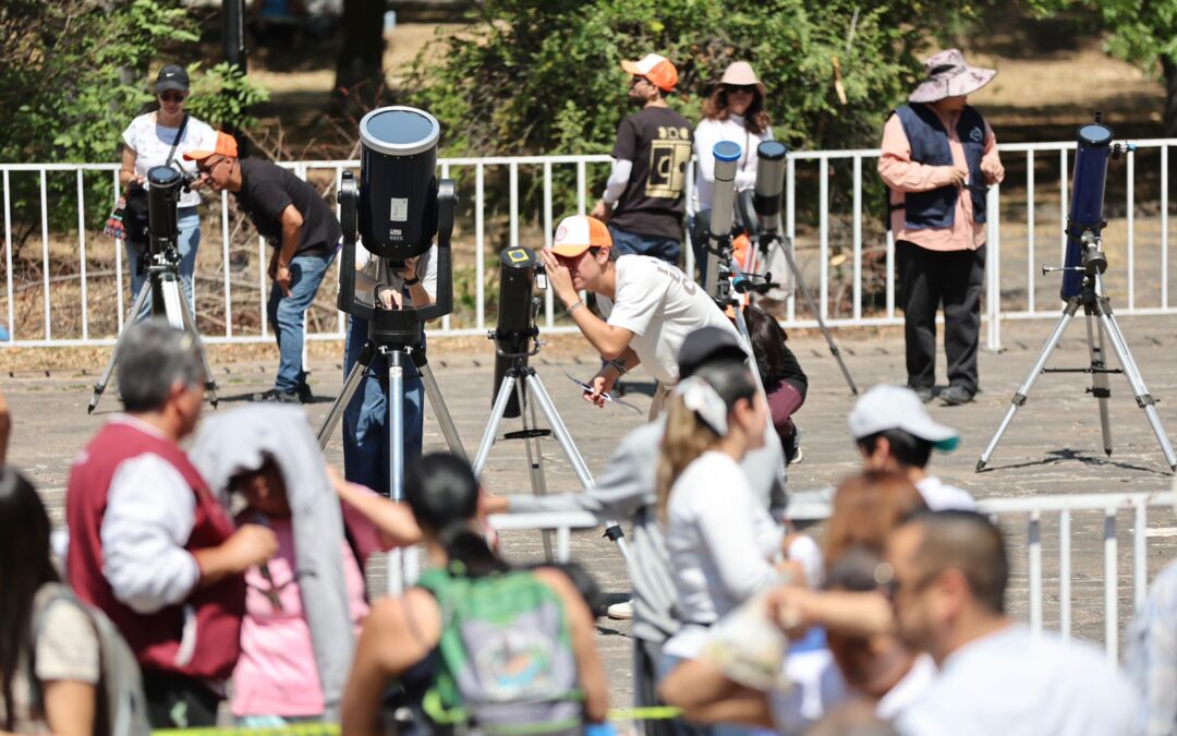 Más de 6 mil personas disfrutaron el eclipse solar en el Planetario de Morelia