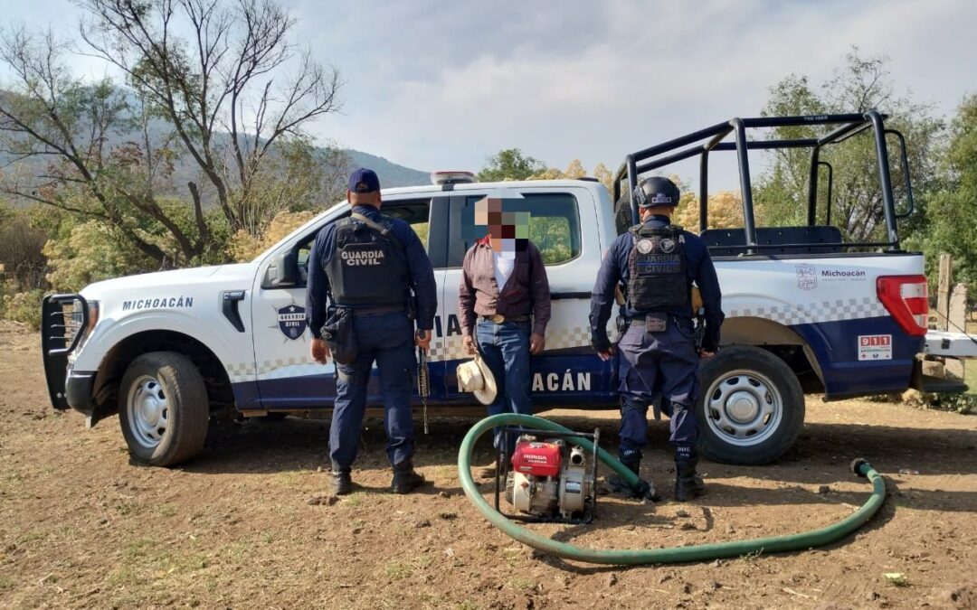 Detenido un hombre que saqueaba agua del lago de Pátzcuaro