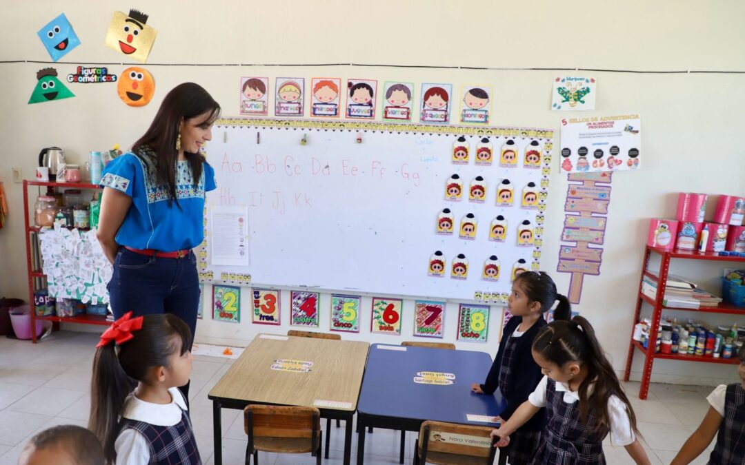SEE reconoce a más de 10 mil educadoras y educadores en Michoacán