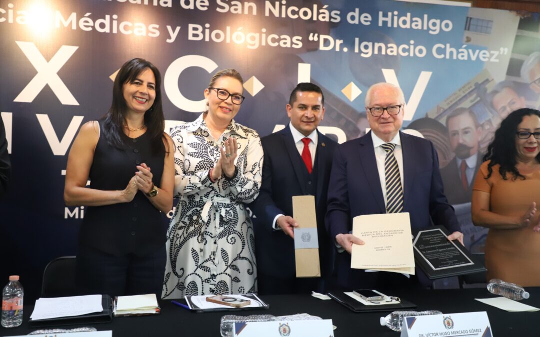 SEE reconoce labor humanista de la Facultad de Medicina