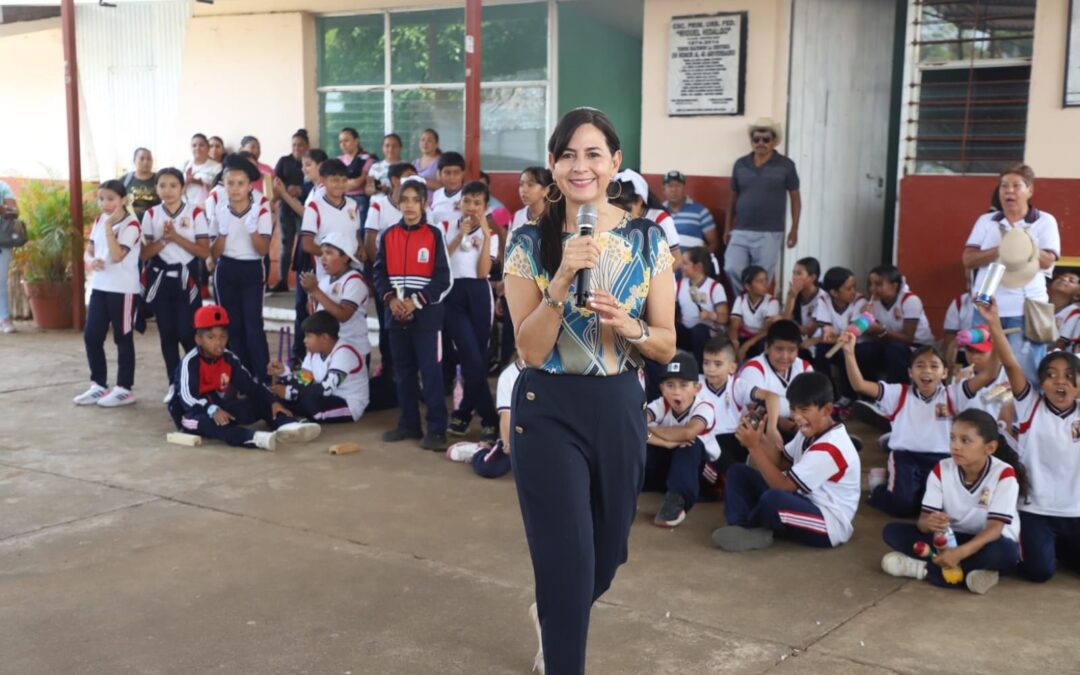 Incansable, labor educativa en Taretan: SEE