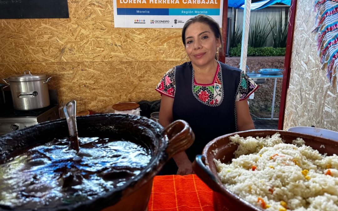 Relevo de cocineras tradicionales en el Festival de Origen; entra segundo grupo