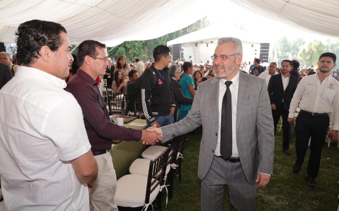 Celeridad en trámites para miles de maestros: SEE