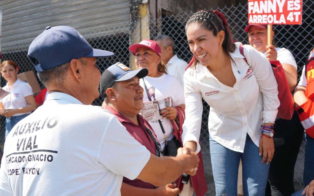 Comerciantes del Mercado «Ignacio López Rayón» Respaldan a Fanny Arreola