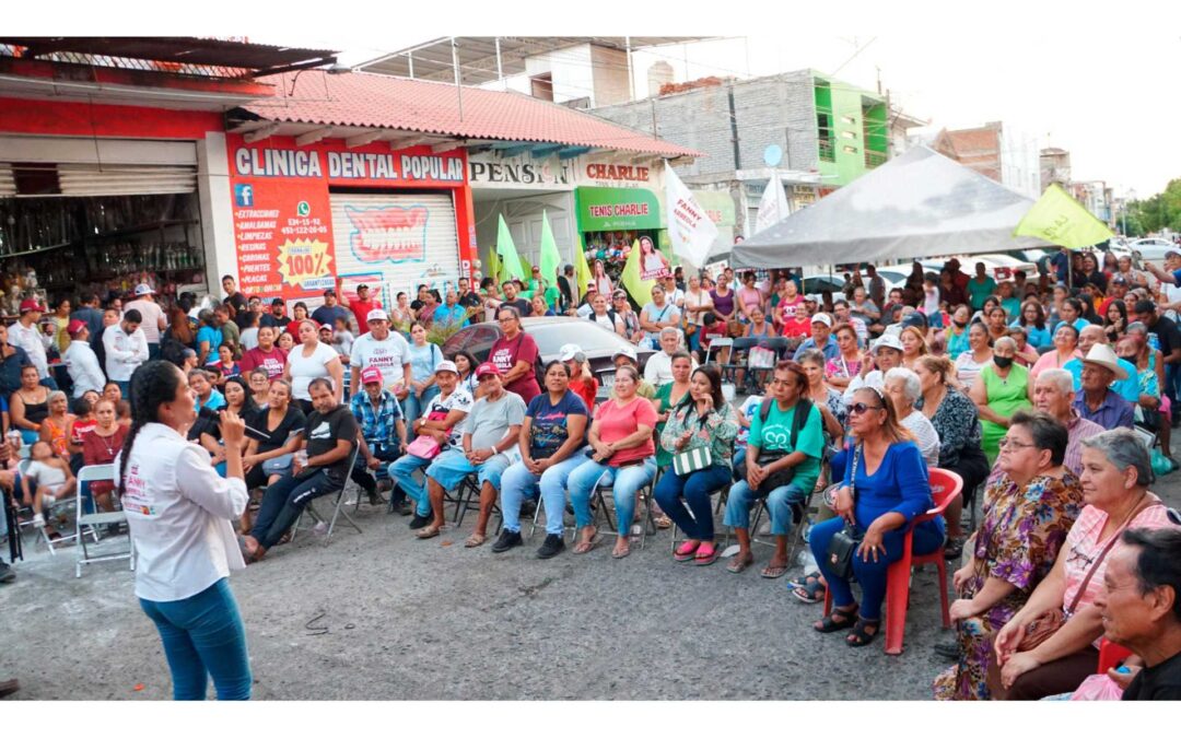 Fanny Arreola: Unidad y Progreso con el Apoyo de Comerciantes en Apatzingán