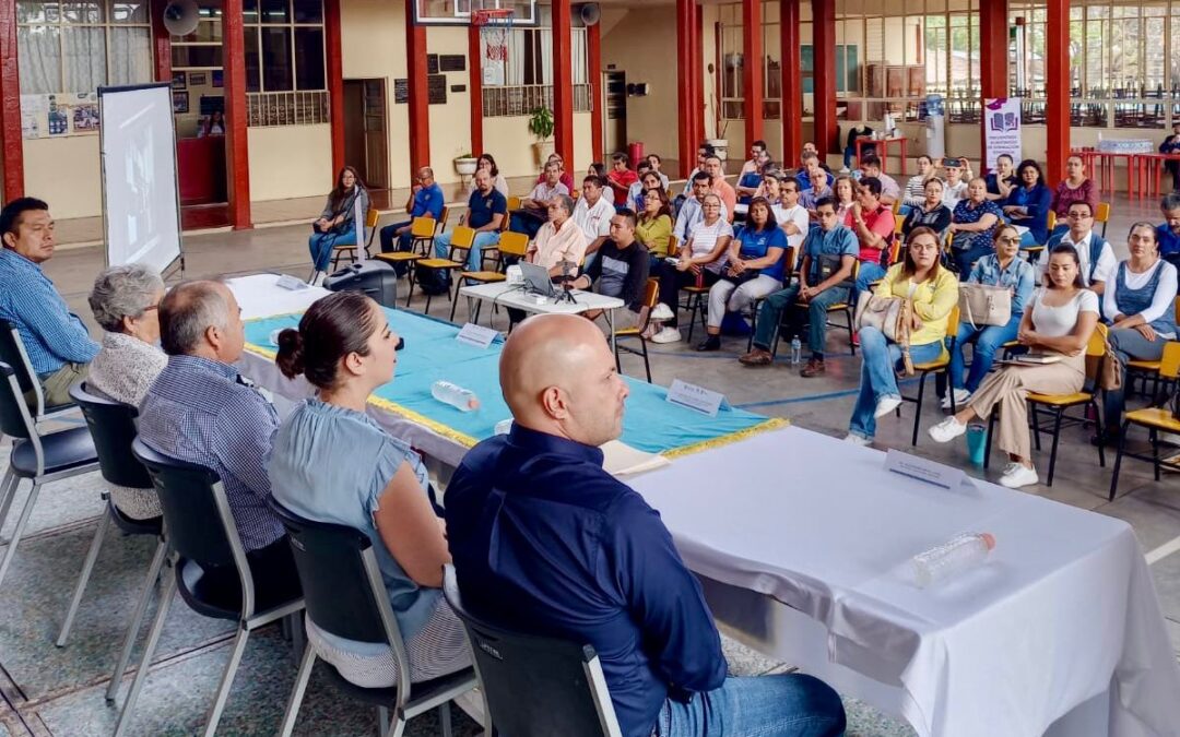 Participan más de mil docentes de bachillerato en encuentro de formación continua