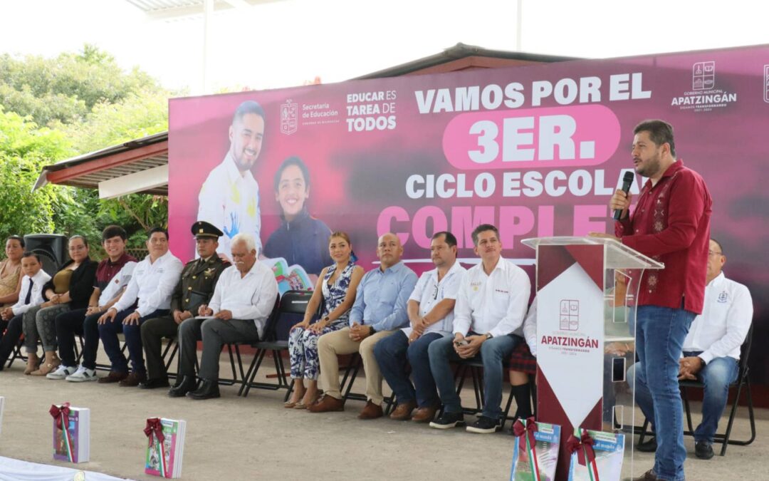 Con Docentes en Aulas inicia el Ciclo Escolar 2024–2025 en Apatzingán.