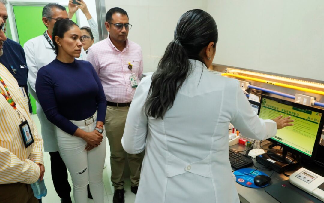 Fanny Arreola reconoce inversión ejecutada en el hospital IMSS-Apatzingán