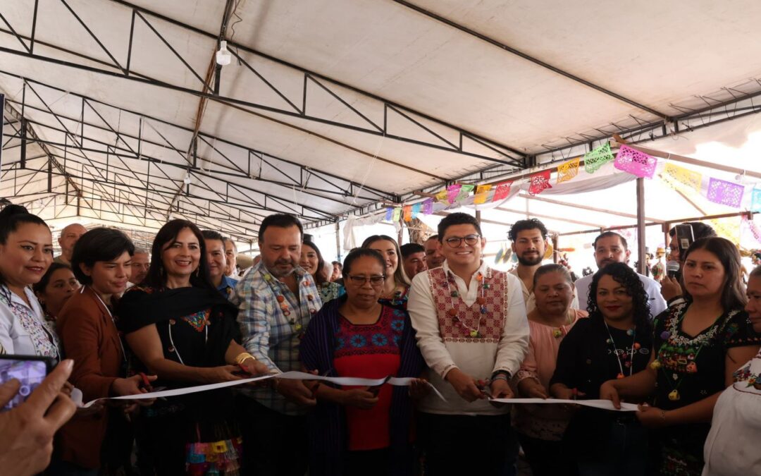 Arranca en Pátzcuaro el Tianguis Artesanal de Noche de Muertos