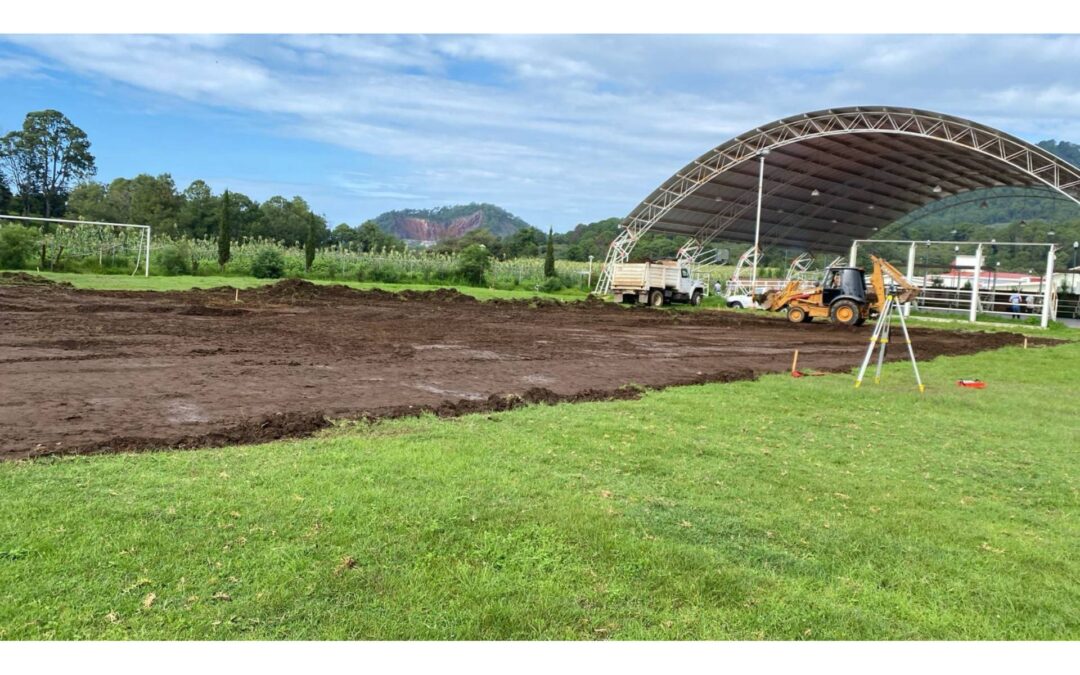 Gobierno estatal construye canchas de fútbol en 40 municipios como estrategia para prevenir el delito