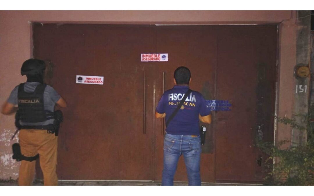 En cateo realizado en Apatzingán, asegura FGE inmueble relacionado en conductas ilícitas y tres vehículos, uno de ellos con reporte de robo