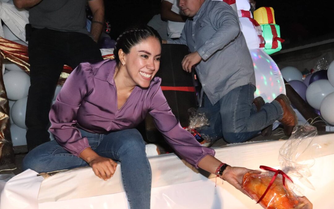 Fanny Arreola obsequia mil cenas de fin año en Apatzingán