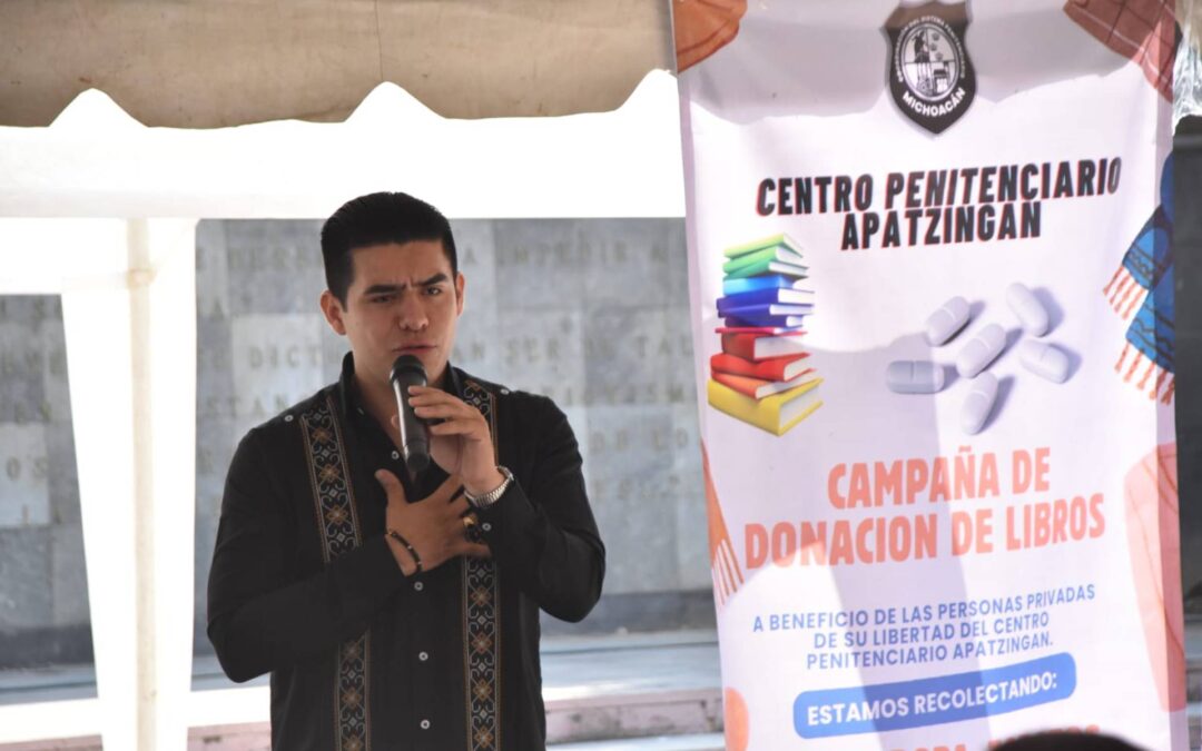 #HugoMolina atestigua el arranque de “Campaña de Donación de Libros, Ropa y Medicamentos del Centro Penitenciario de Apatzingán”.