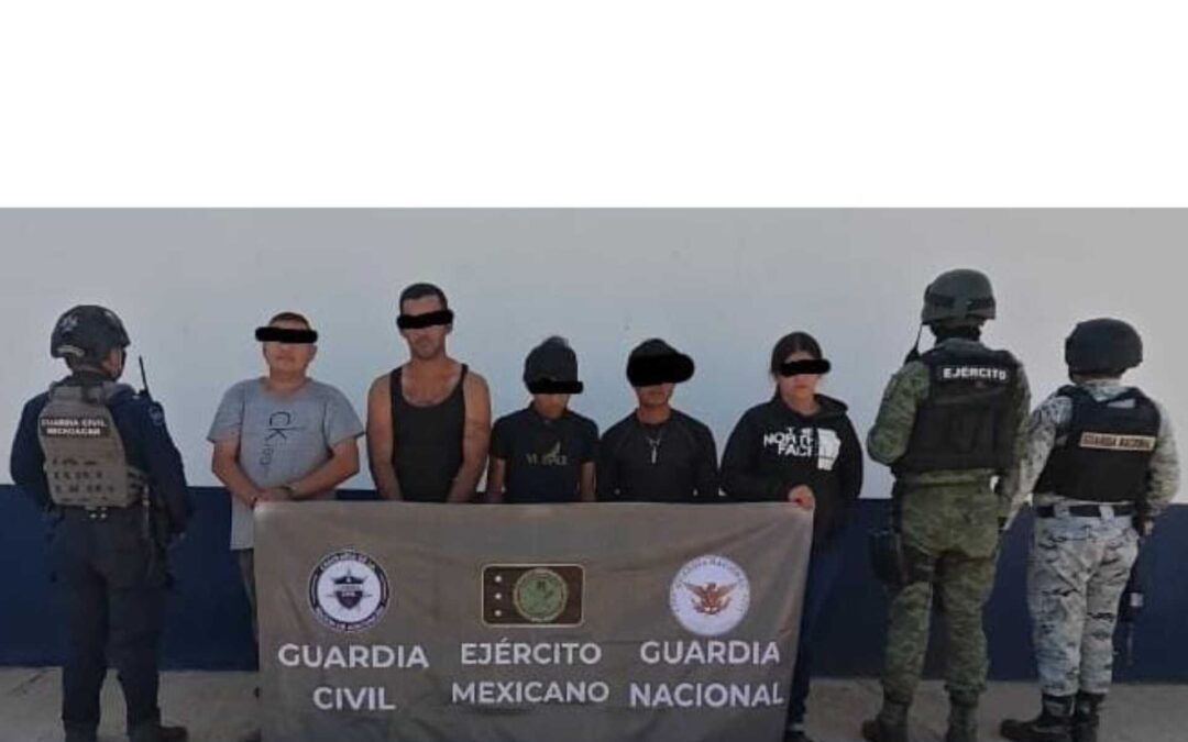En Operativo Interinstitucional el Ejército Mexicano, GN y GC detienen a 5 personas, armas, cargadores y cartuchos en Buenavista.