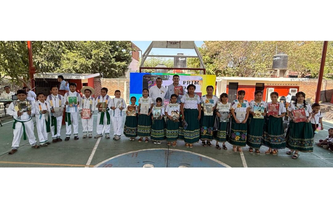 Hugo Molina impulsa la educación y la cultura en Apatzingán