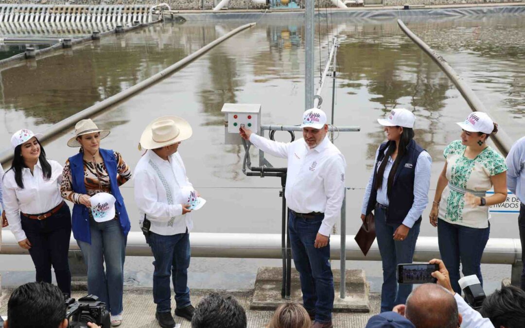 Bedolla inaugura Planta Tratadora de Aguas Residuales en Uruapan, donde se aplicó una inversión de 200 mdp.