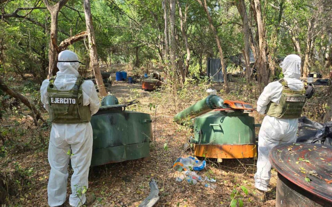 Ejército Mexicano desmantela Narcolaboratorio qué generaba más de 80 mdp en droga sintética en Tepalcatepec, Michoacán.