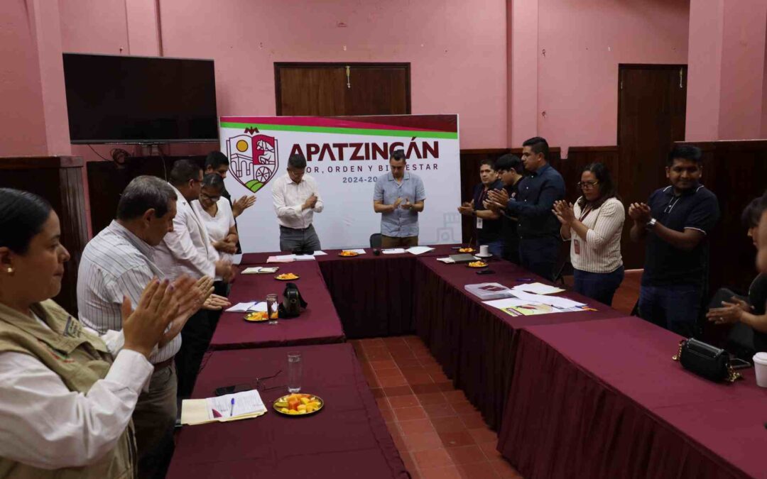 Apatzingán Reestructura el Consejo Municipal de Salud.