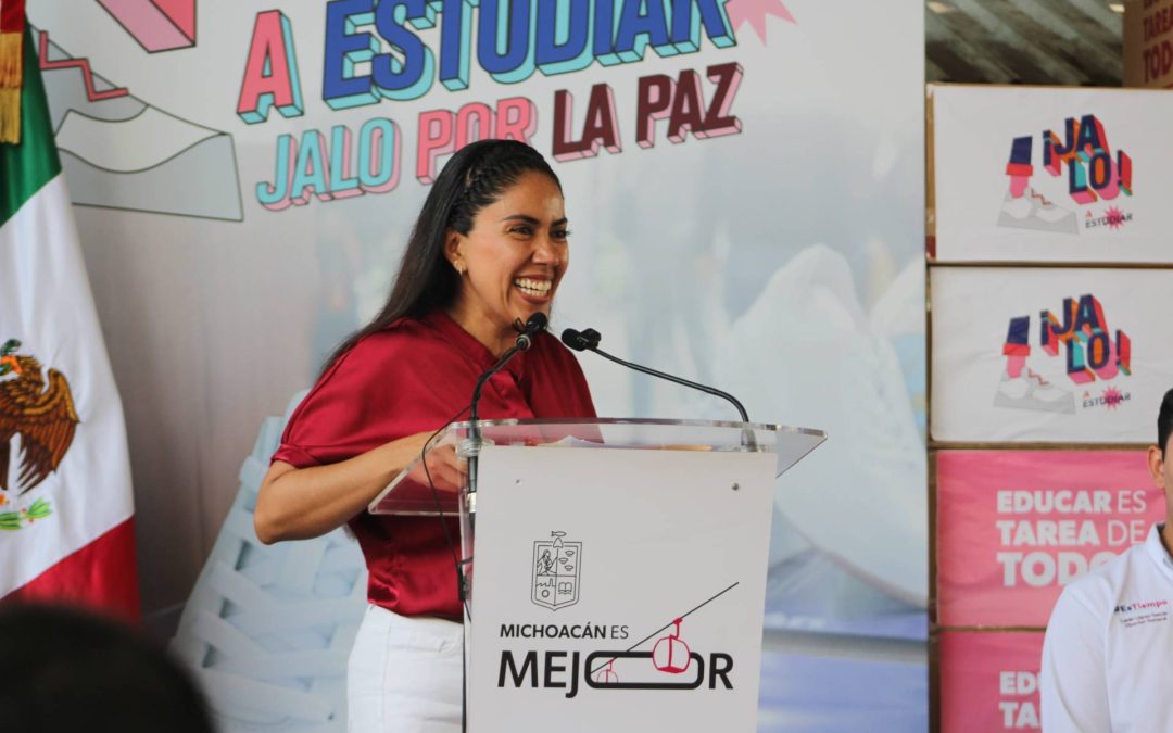 Fanny L. Arreola, refrenda compromiso con la educación con el programa “Jalo a Estudiar”