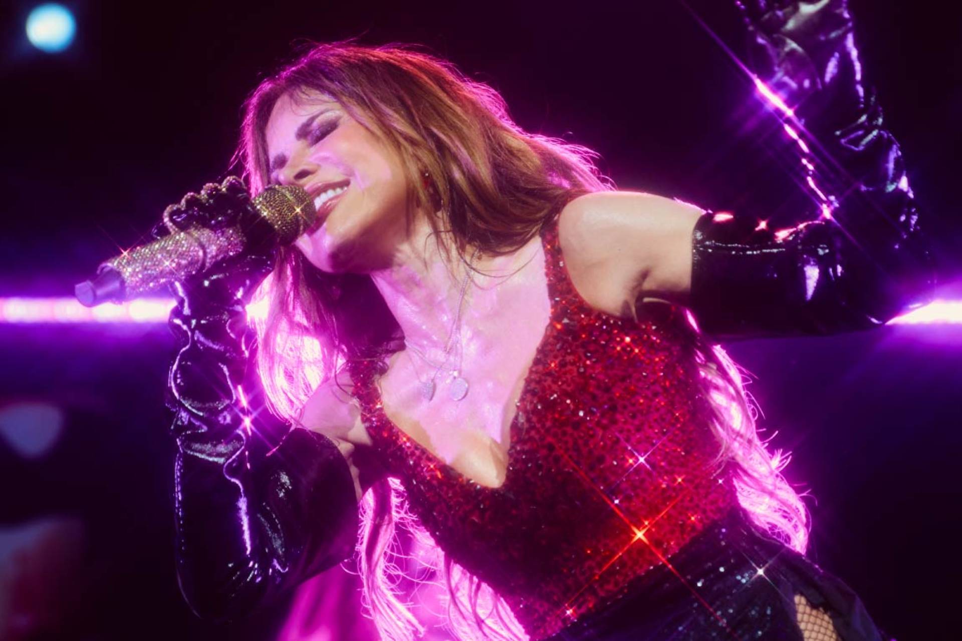 Con coronación de María Ilusión Primera y concierto de Gloria Trevi, inician oficialmente este viernes las Fiestas Octubrinas Apatzingán 2025.