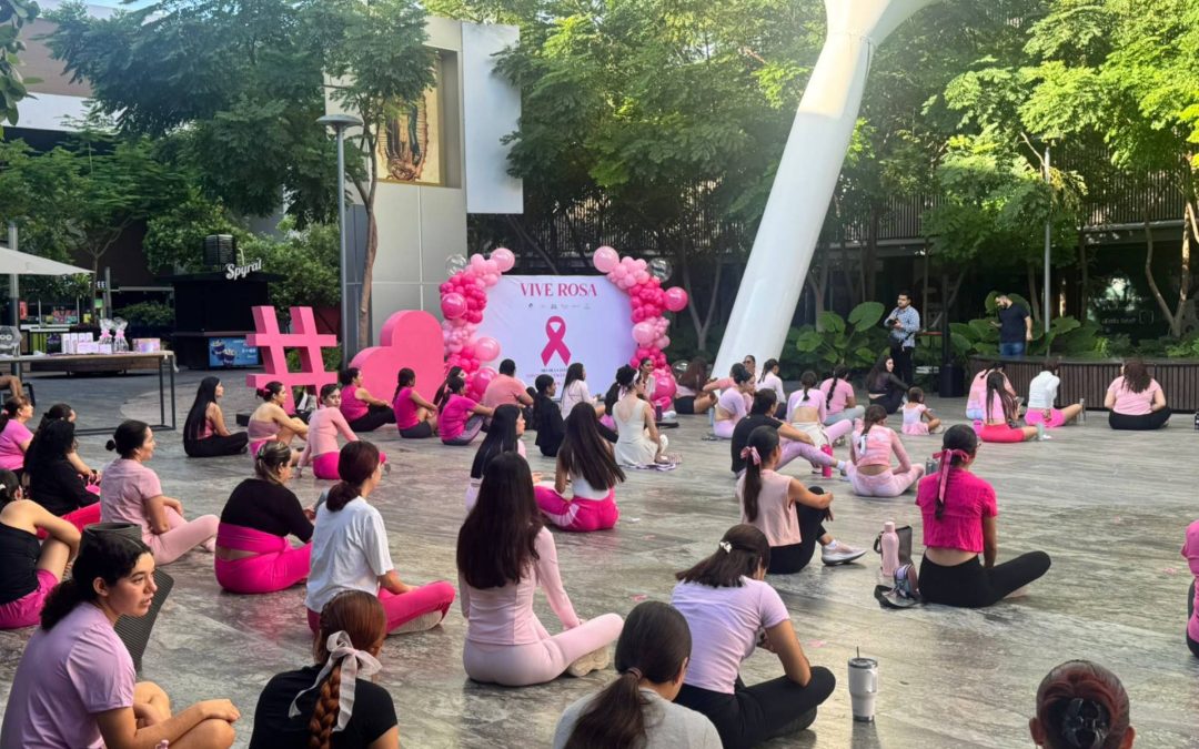 Paseo Akia se viste de Rosa y promueve la Prevención del Cáncer de Mama, con clases gratuitas de yoga y pilates