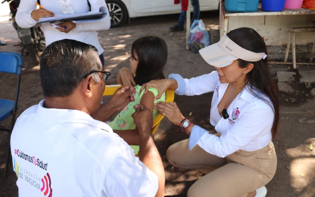 Continúa la jornada preventiva contra el sarampión en Apatzingán