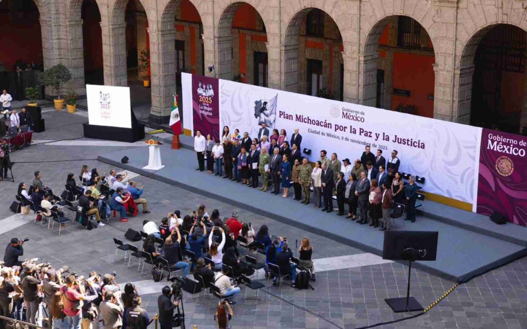 Bedolla y Sheinbaum presentan el Plan Michoacán por la Paz y la Justicia.