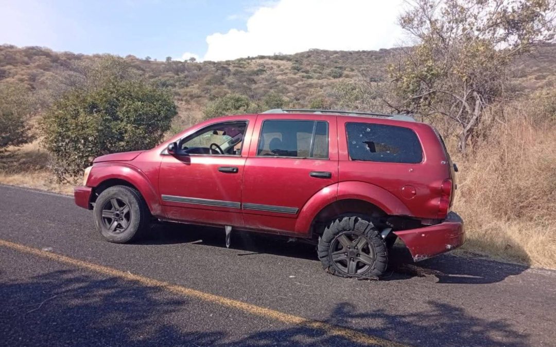 Emboscada en Apatzingán deja un agresor abatido y dos policías heridos