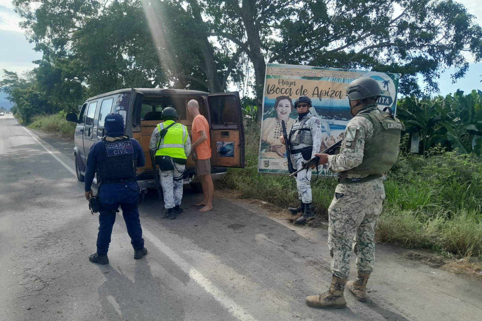 SSP y fuerzas federales refuerzan seguridad en límites de Michoacán y Colima