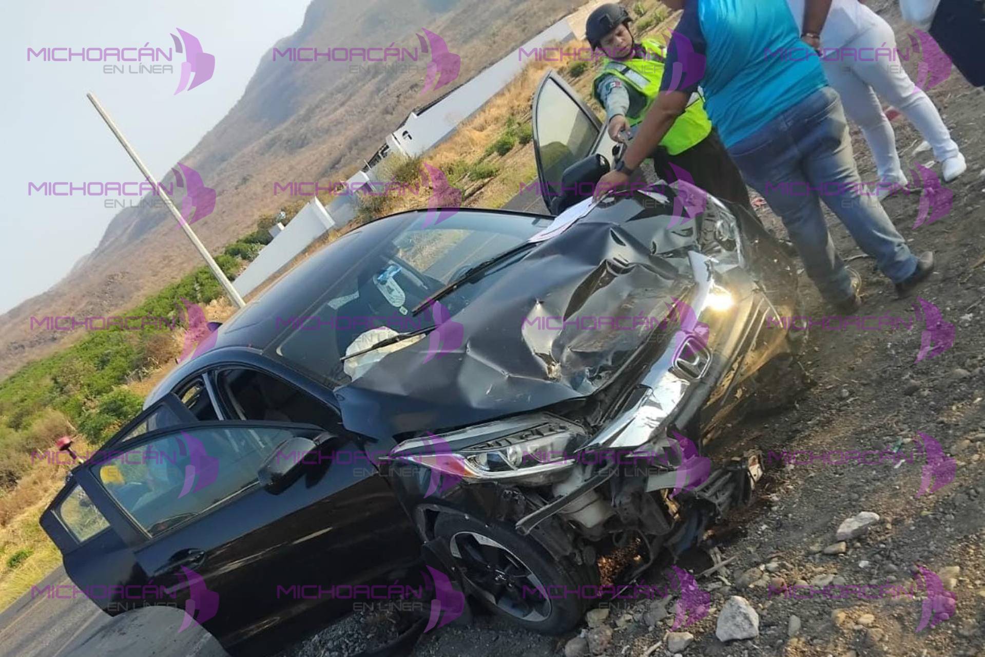 Dos accidentes vehiculares dejan solo daños materiales en Apatzingán