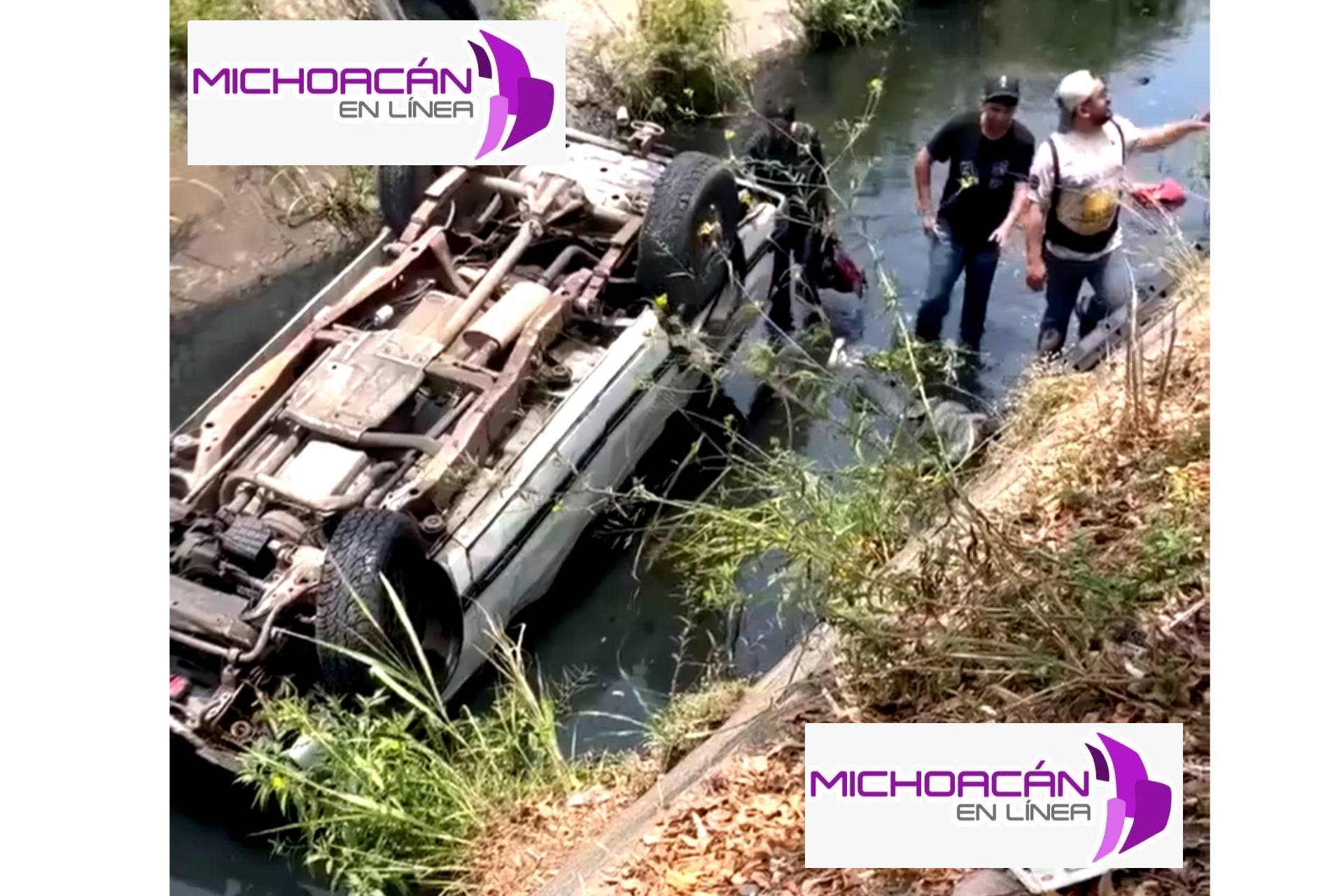 Dos mujeres lesionadas tras choque entre camioneta de carga y vehículo particular en Lázaro Cárdenas